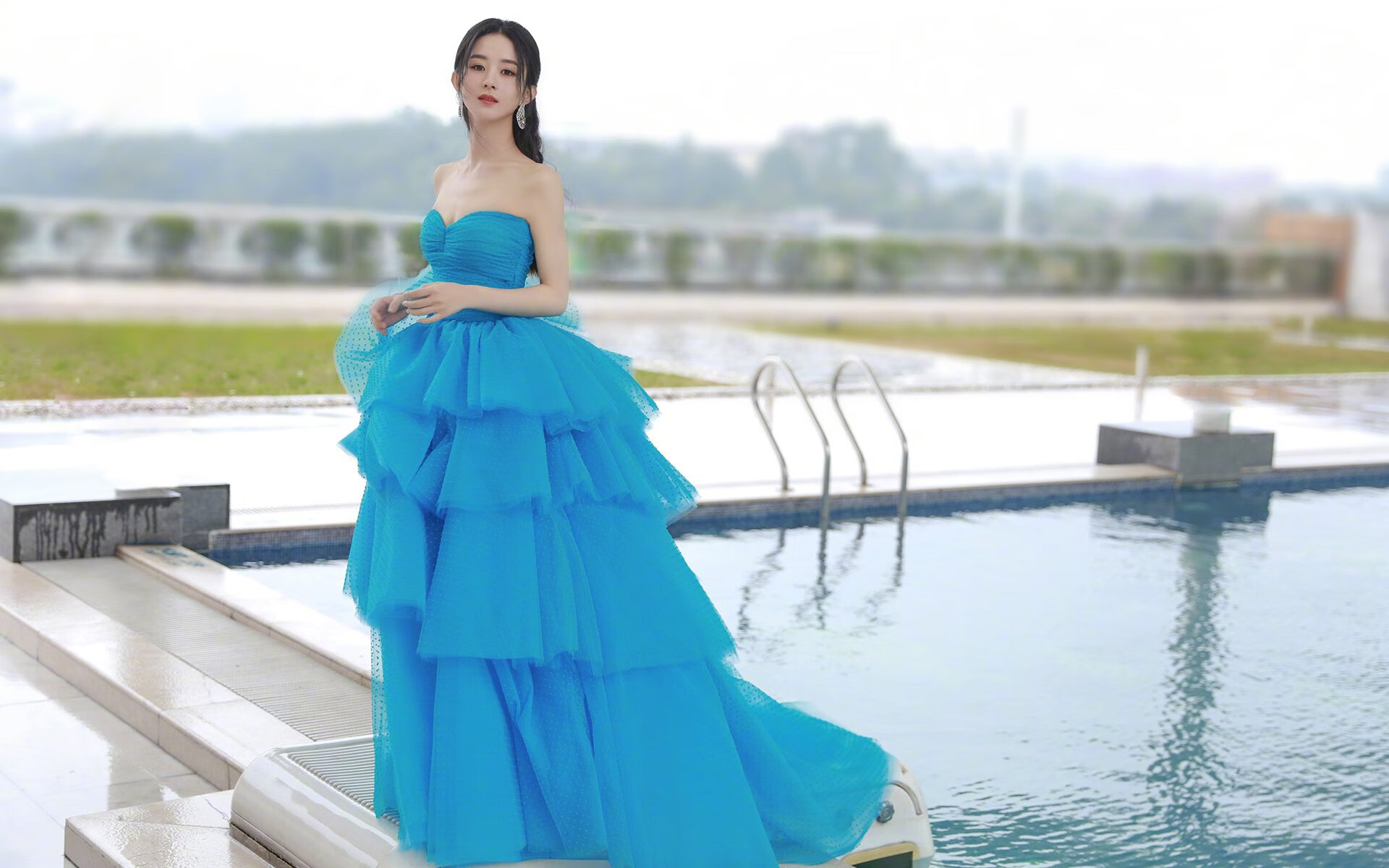 乐鱼体育下载app官网-查默斯稳步提升成绩赢得掌声，查默斯港